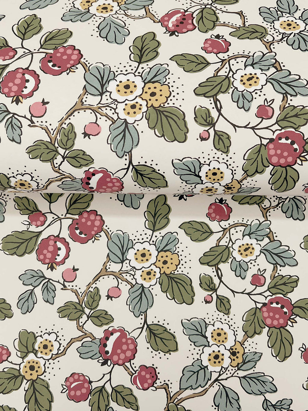 Framboise Wallpaper - Mulberry & Evergreen wallpaper detail