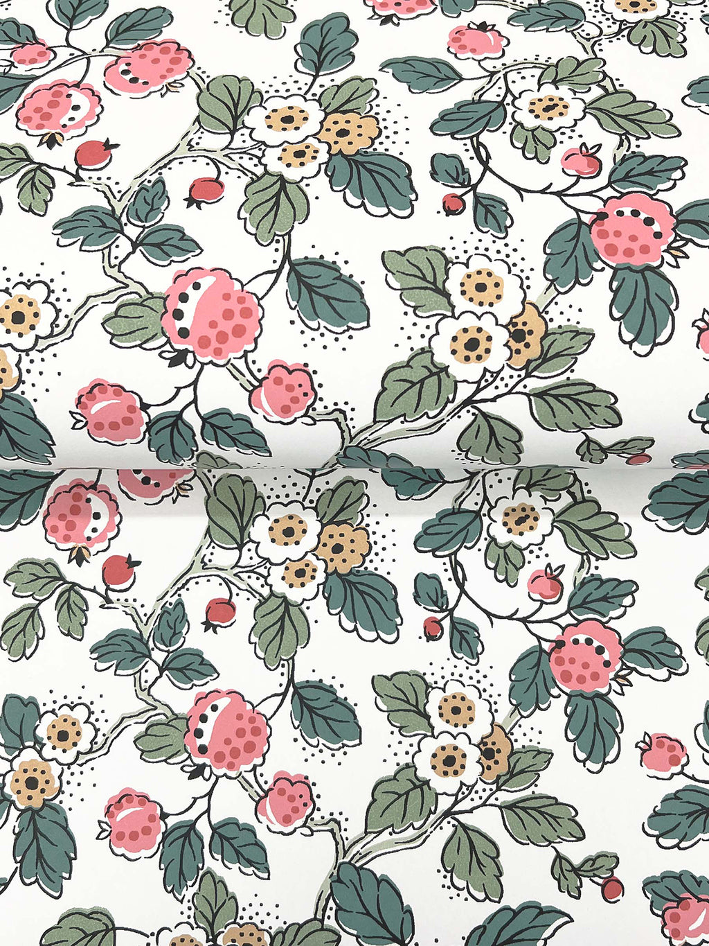 Framboise Wallpaper - Berry & Green wallpaper detail