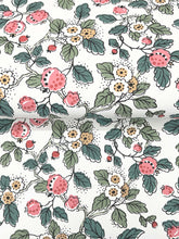Load image into Gallery viewer, Framboise Wallpaper - Berry &amp; Green wallpaper detail
