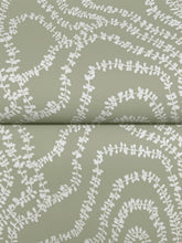 Load image into Gallery viewer, String of Pearls