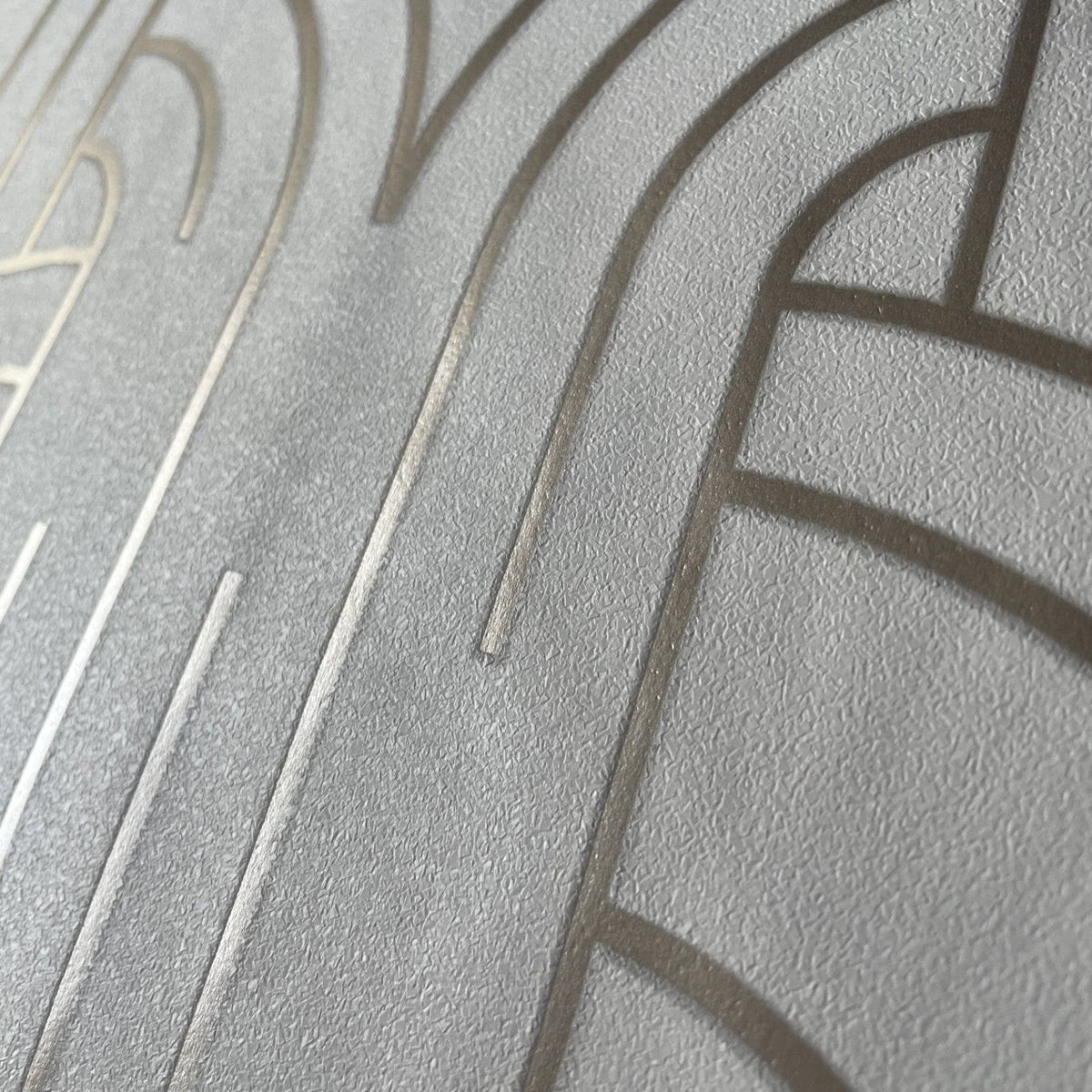 Arch Deco Wallpaper - White and Gold room view