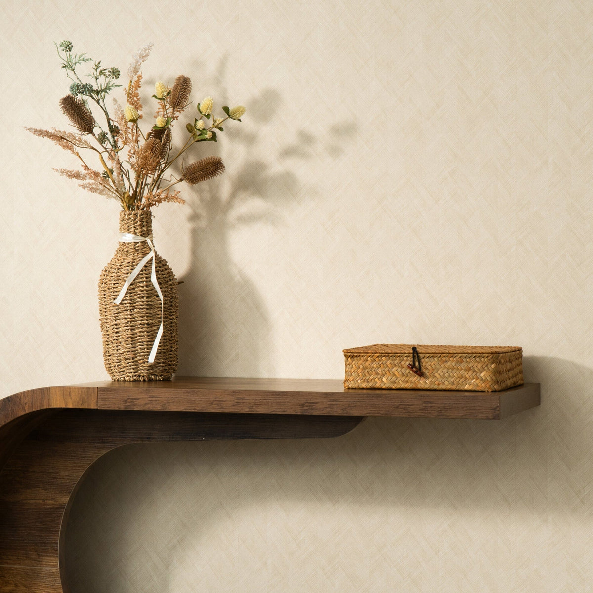 Rythmic Chevron Stripe Wallpaper - Beige room view