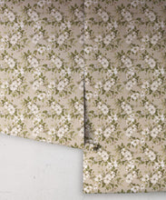 Load image into Gallery viewer, Wallpaper Republic - Floral Emporium Collection - Sweet Brair - Linen - Roll