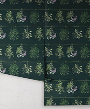 Load image into Gallery viewer, Dried Herbs Wallpaper • Hackney &amp; Co. • Green • Roll