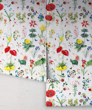 Load image into Gallery viewer, Jolie Wallpaper • Floral Wallpaper • Canvas • Roll