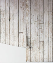 Load image into Gallery viewer, Pally PO is a Wood effect Wallpaper