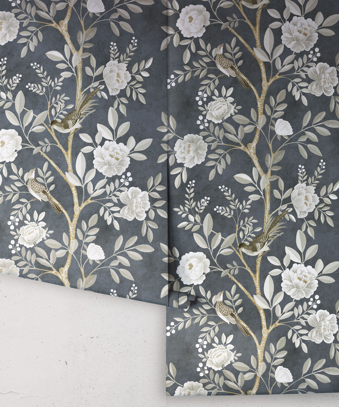 Chinoiserie Wallpaper • Floral Wallpaper • Bird Wallpaper • Magnolia • Navy • Rolls
