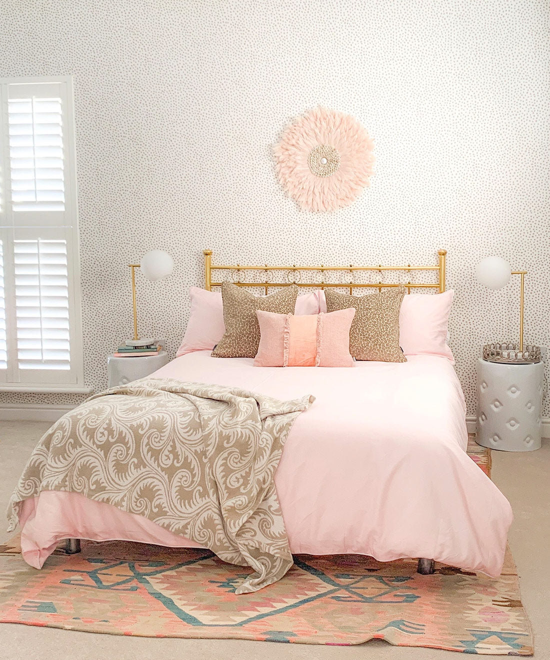 Huddy's Dots Wallpaper • Spotted Wallpaper • Taupe • Milton & King 2