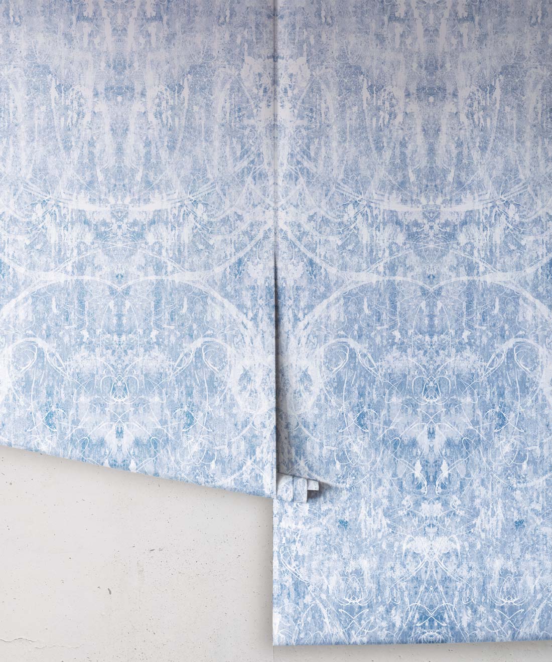 Hori Wallpaper by Simcox • Color Blue • Abstract Wallpaper • rolls