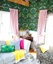Load image into Gallery viewer, Birdlife Wallpaper • Milton &amp; King