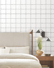 Load image into Gallery viewer, La Vitre Plaid