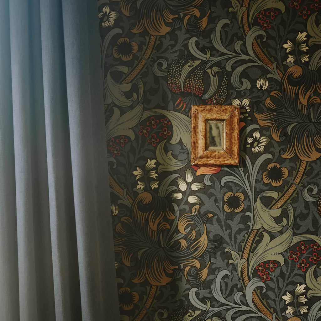 GOLDEN LILY Wallpaper - Midnight