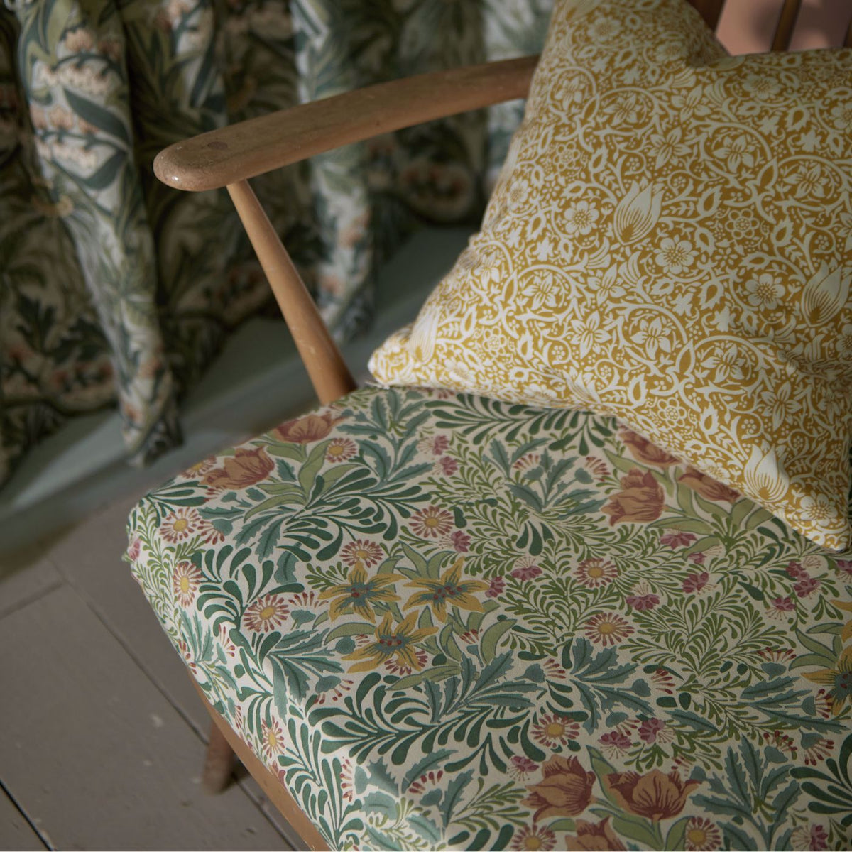 BORGED BY WILLIAM MORRIS & CO.