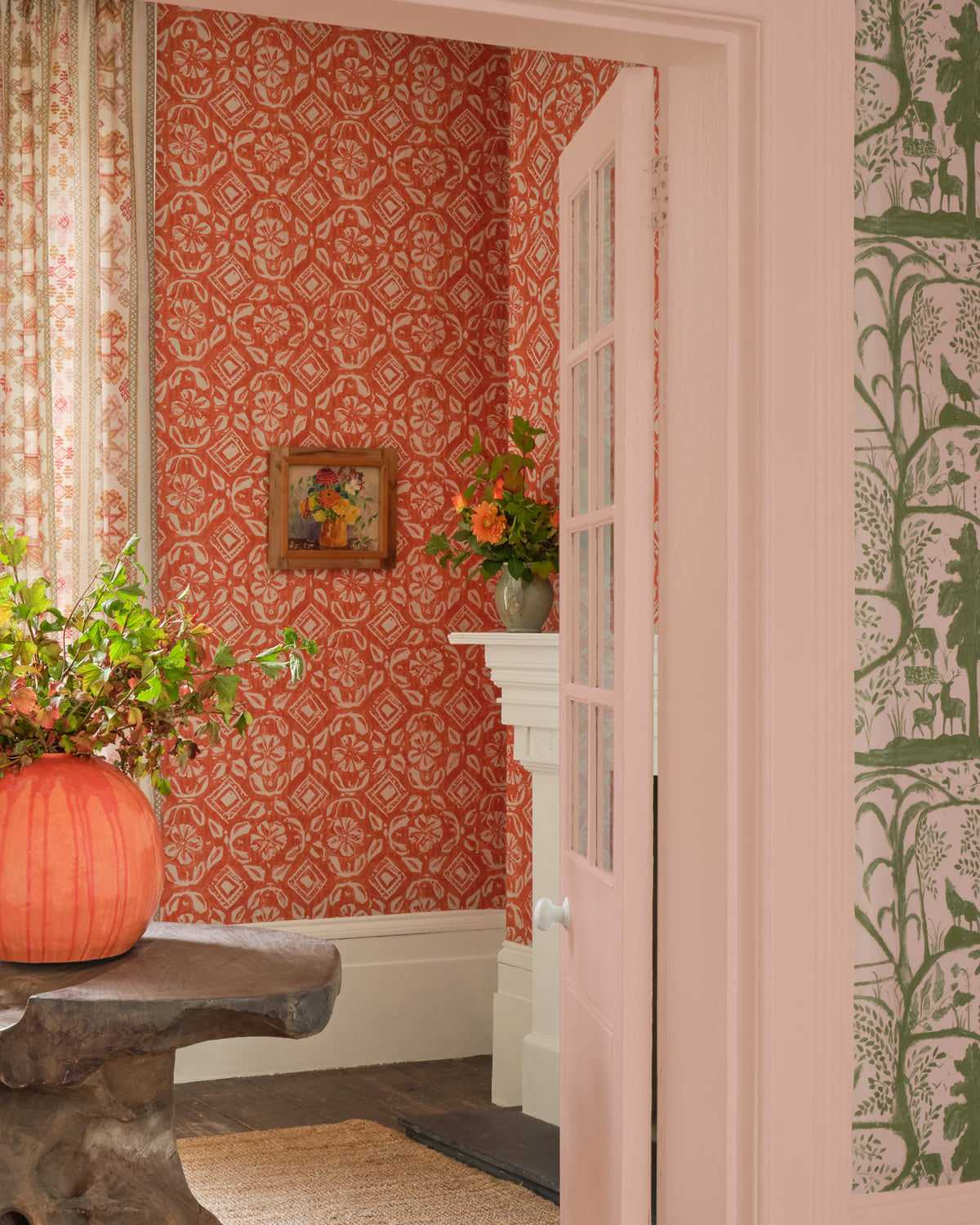 CHIMNEY CAKE WALLPAPER