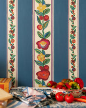Load image into Gallery viewer, DAINTY FLOWERING WALLPAPER