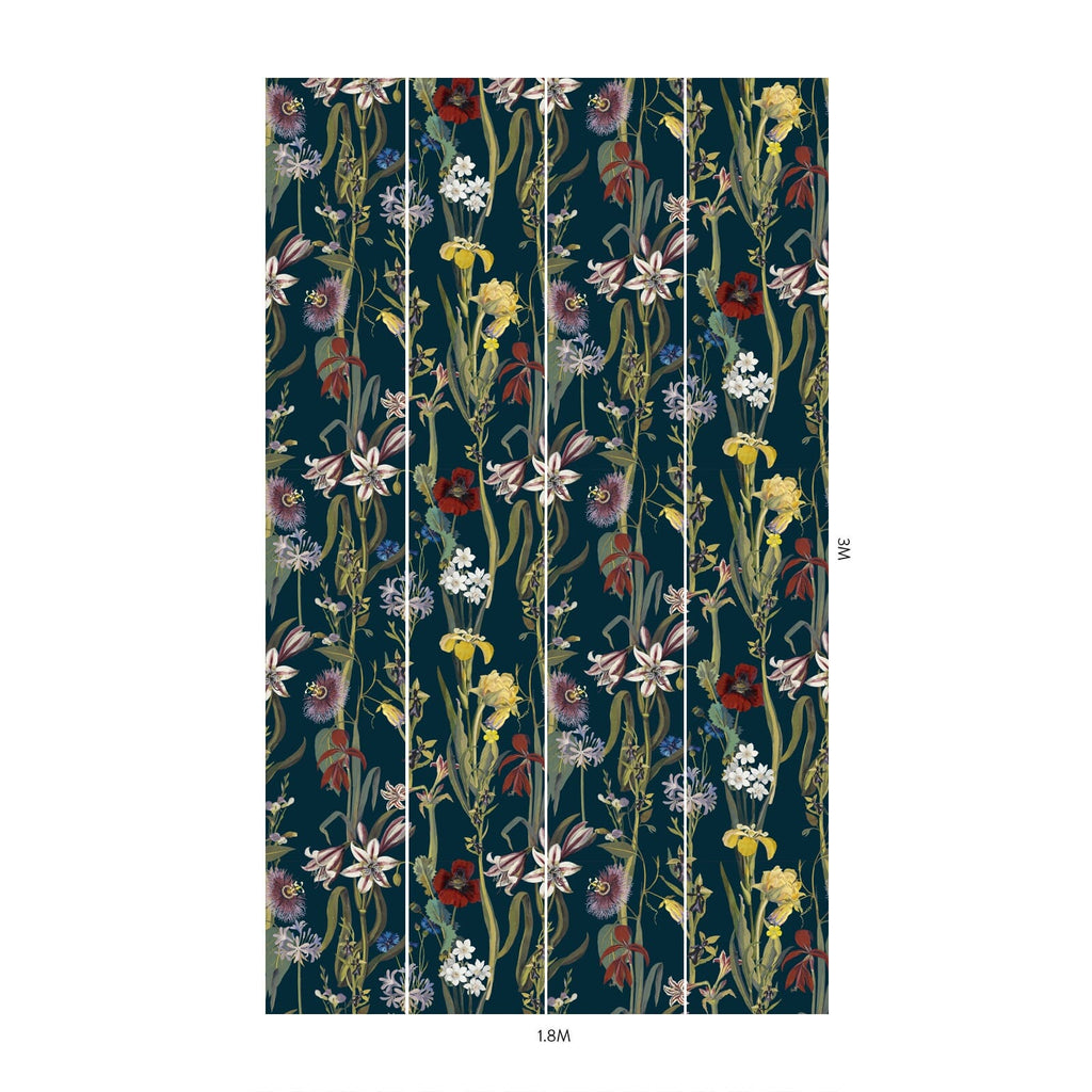 FLORA DELANICA Wallpaper - Midnight