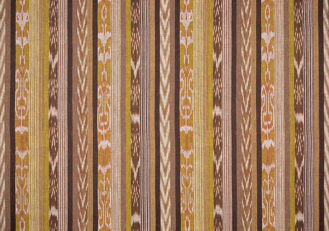 Caprus wallpaper in CARAMEL