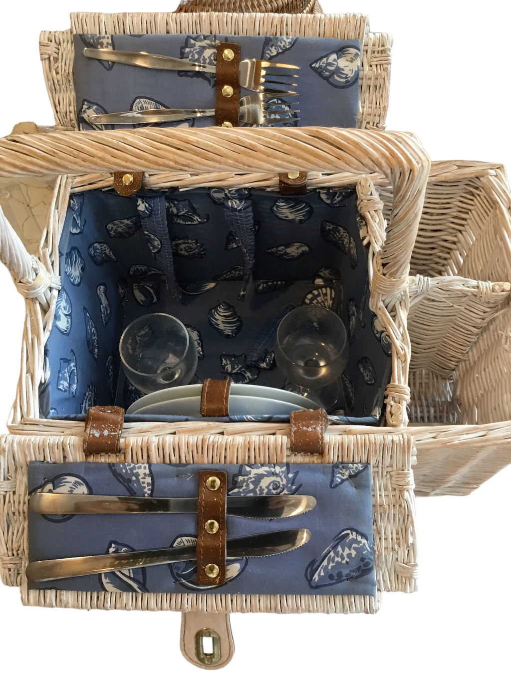 rattan picnic basket for 2