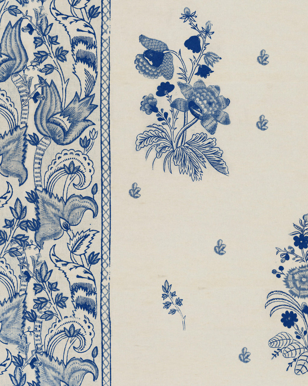 KOROND FLORAL WALLPAPER