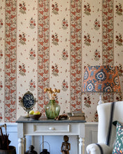 Load image into Gallery viewer, KOROND FLORAL WALLPAPER