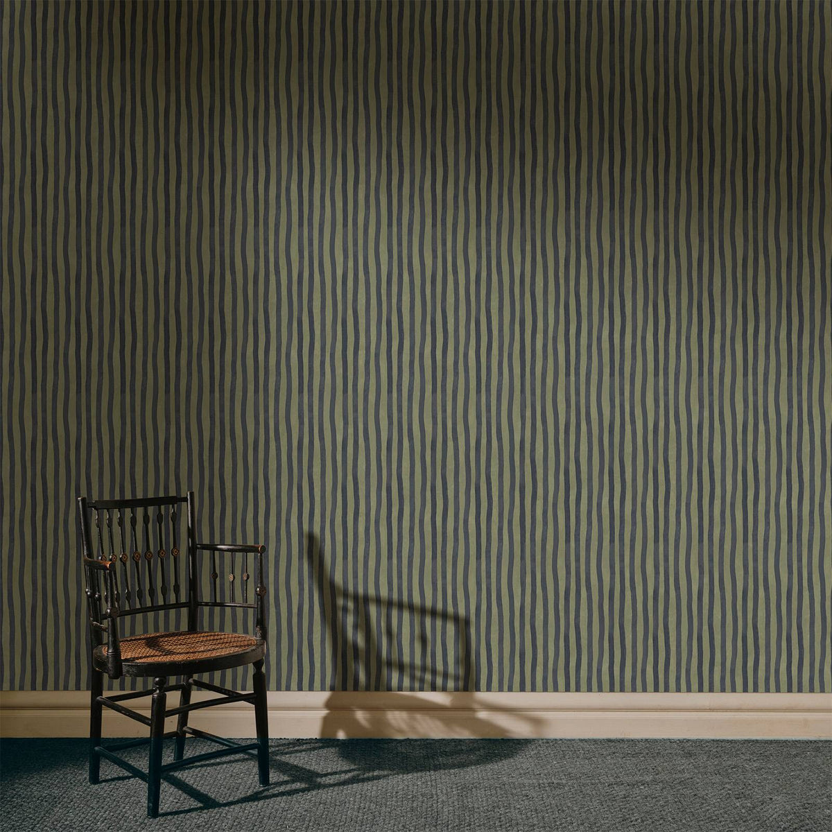 ARTIST'S STRIPE Wallpaper - Laurustine & Galaxias
