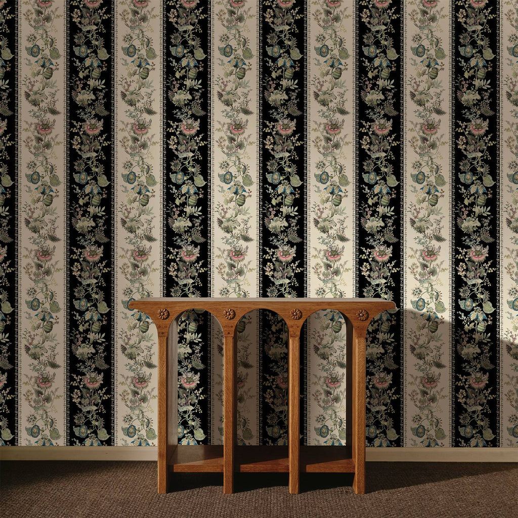 FLORA FANTASIA Wallpaper - Noir Stripe