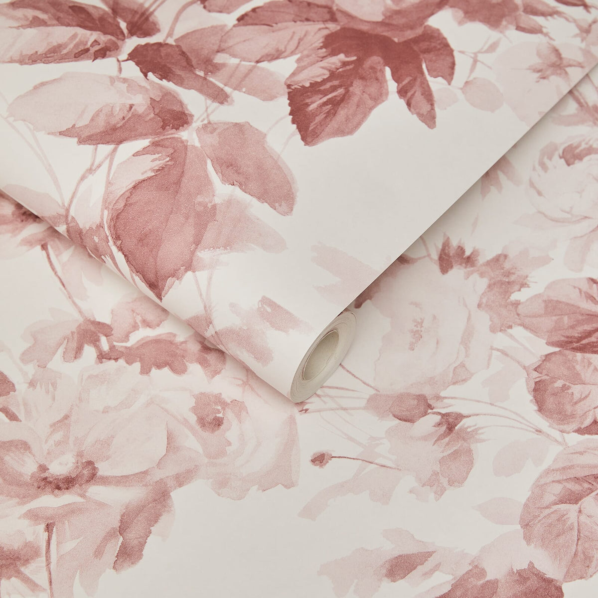 LONDON ROSE Traditional Wallpaper - Blush