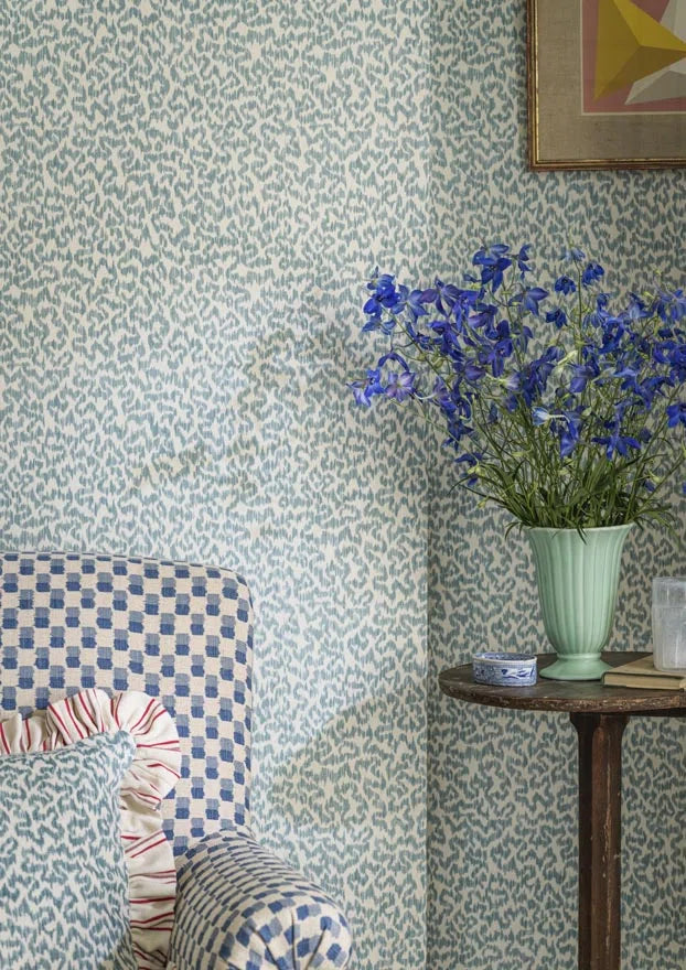 Vermicelli Wallpaper - Artic in a room