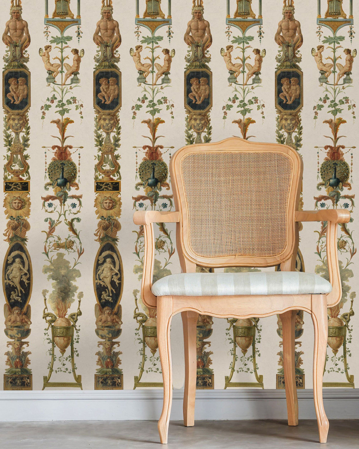 PILASTERS WALLPAPER