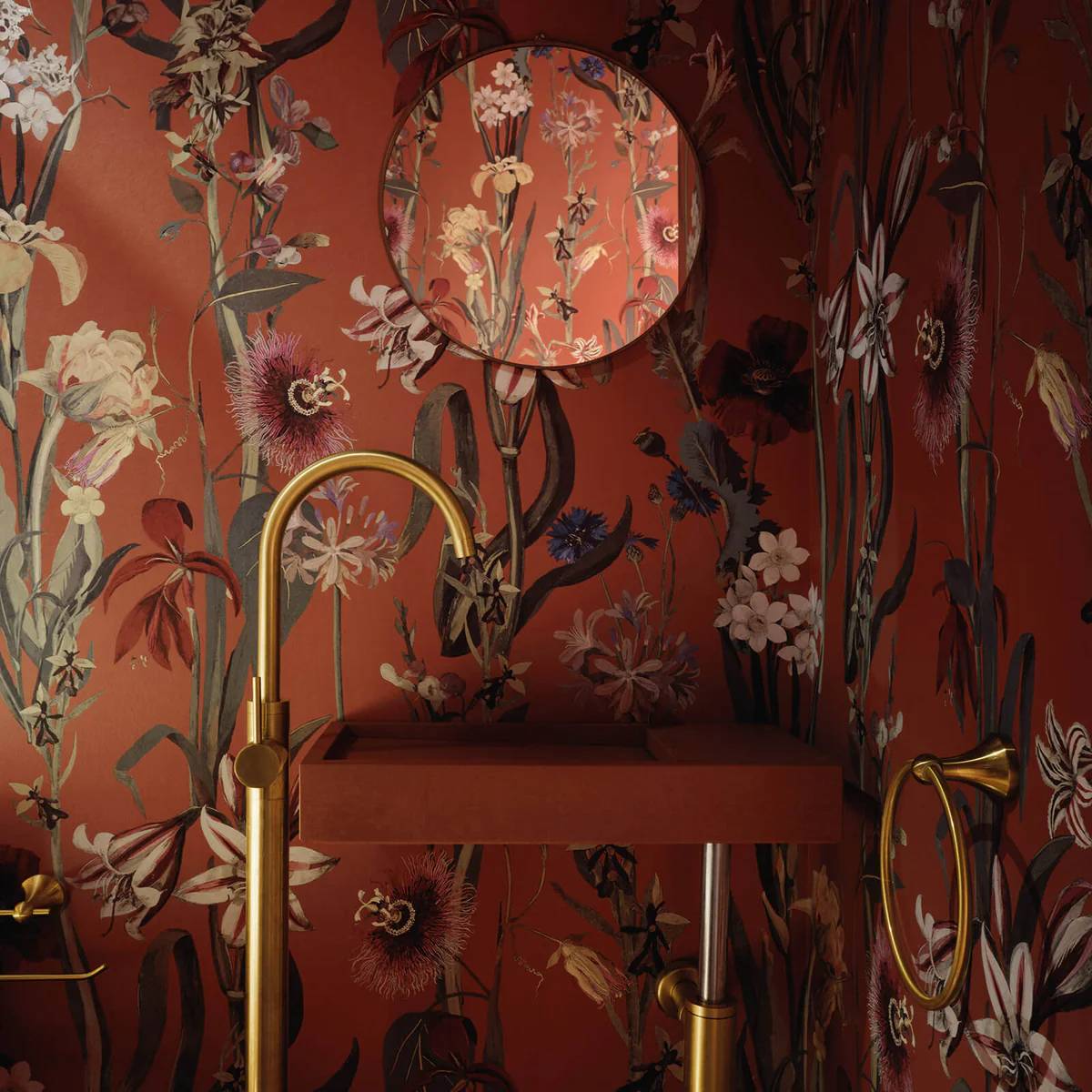FLORA DELANICA Wallpaper - Clay