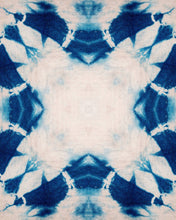 Load image into Gallery viewer, SHIBORI FLOWER WALLPAPER