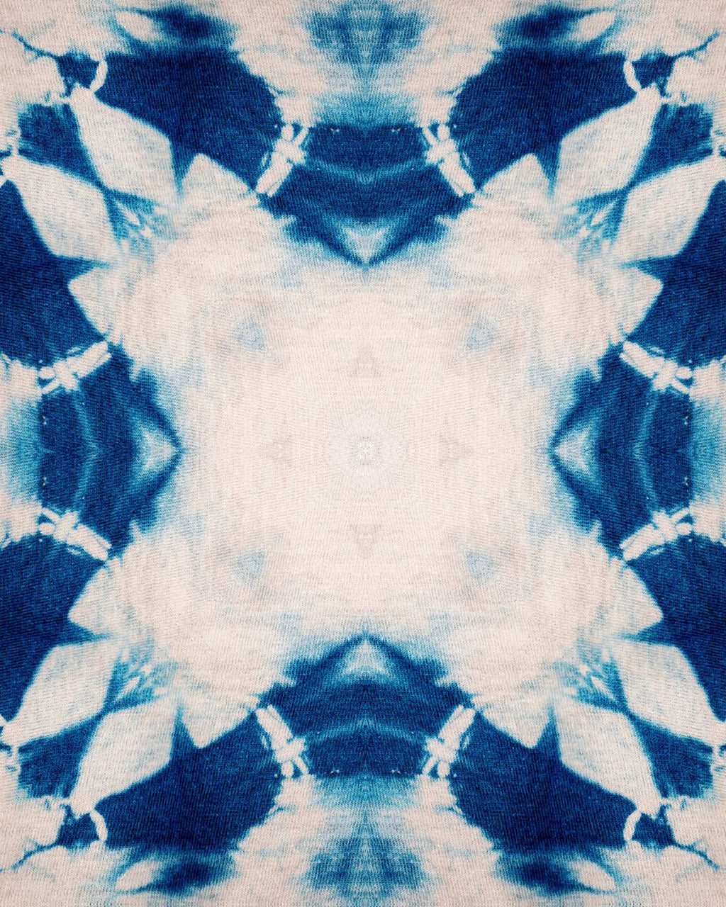 SHIBORI FLOWER WALLPAPER