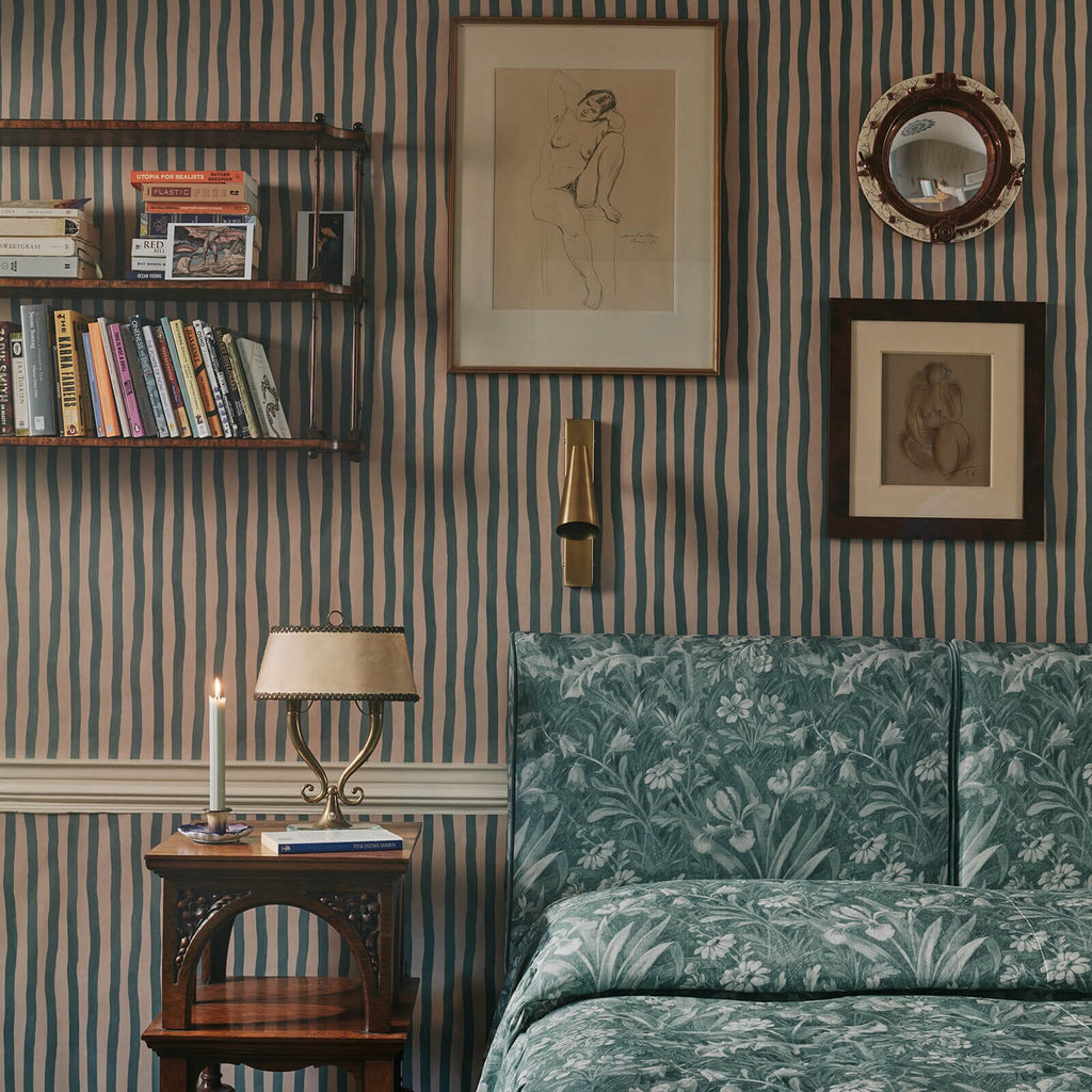 ARTIST'S STRIPE Wallpaper - Euphorbia & Alabaster