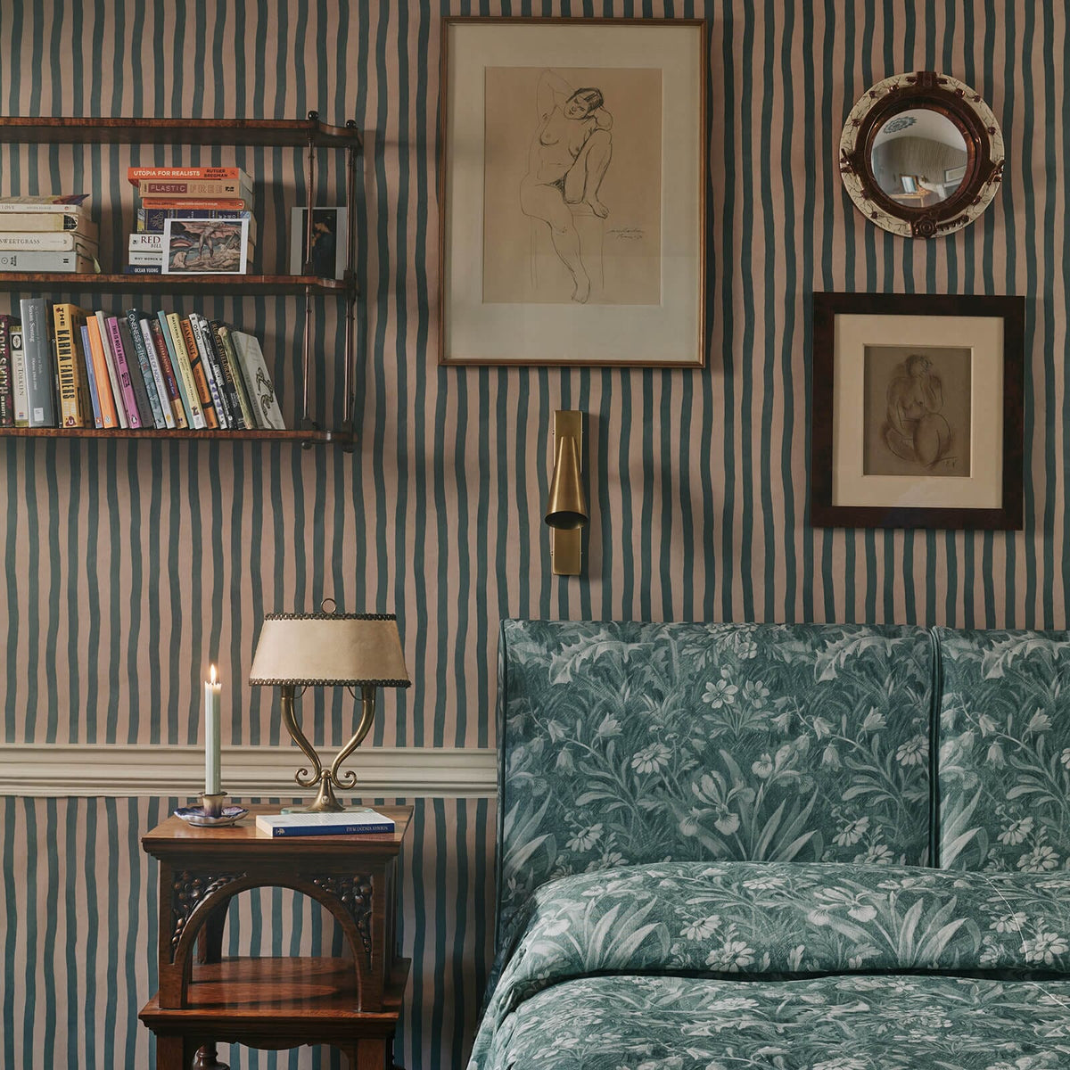 ARTIST'S STRIPE Wallpaper - Euphorbia & Alabaster