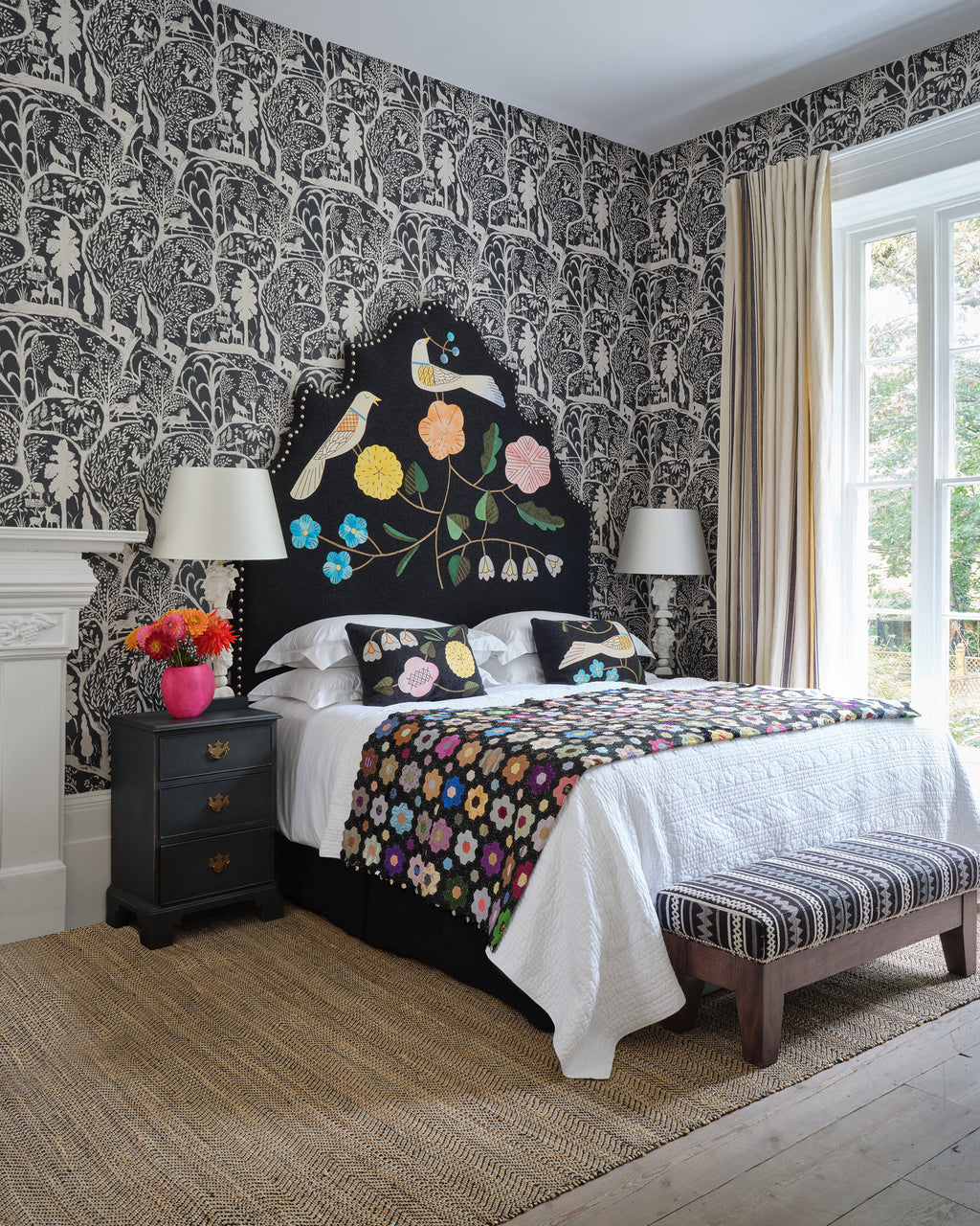THE ENCHANTED WOODLAND WALLPAPER