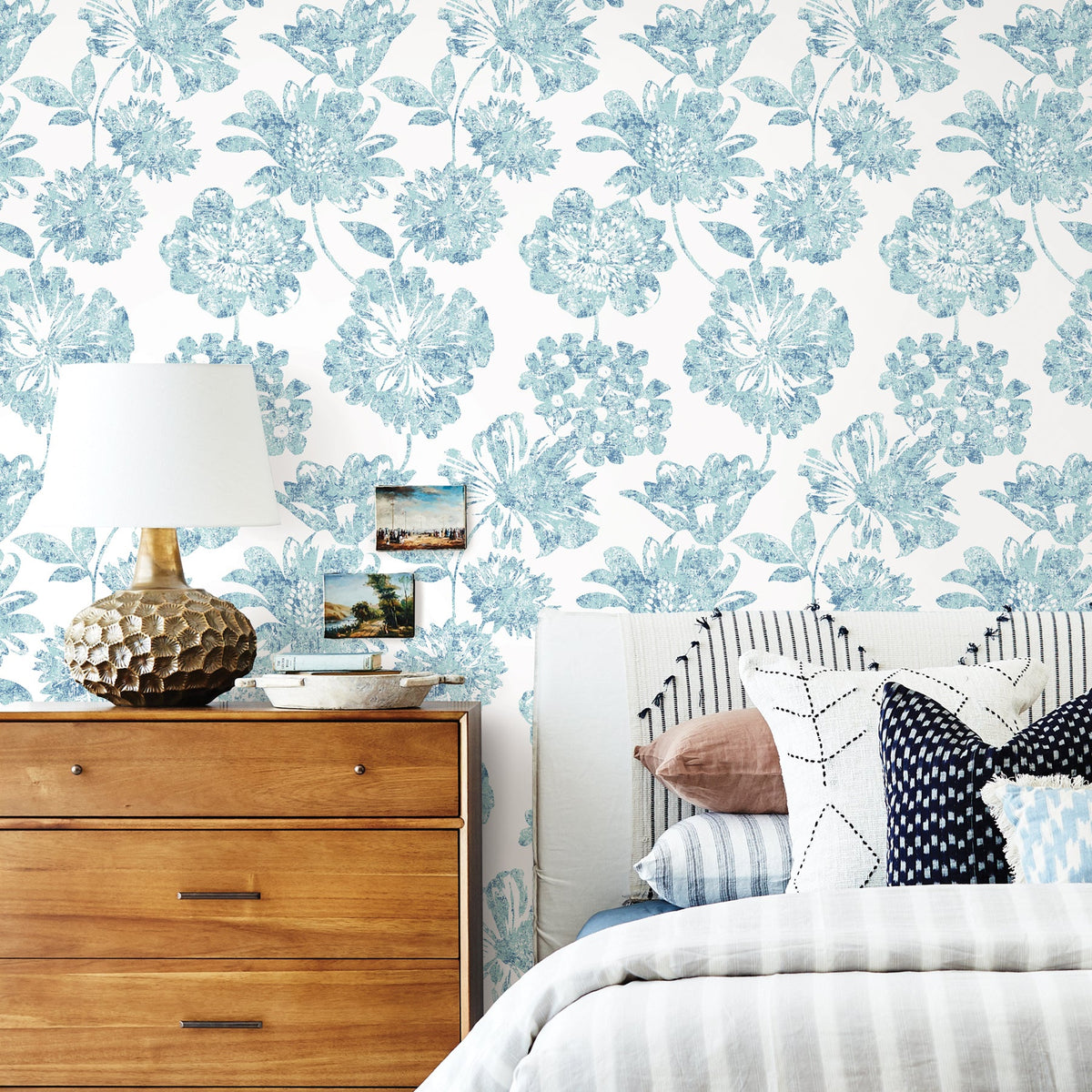 Folia Floral Wallpaper