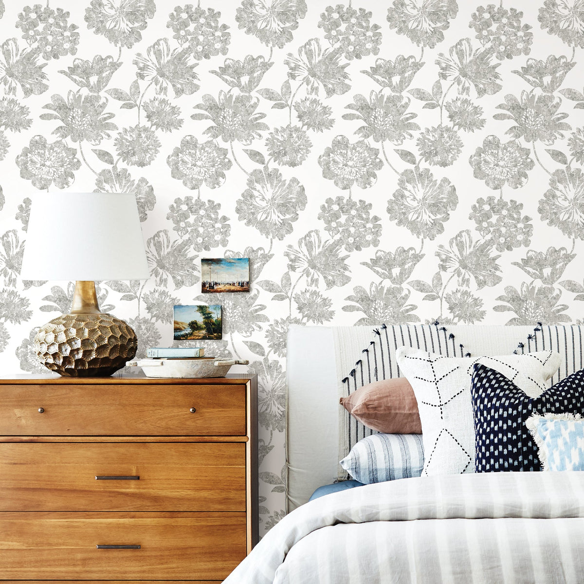 Folia Floral Wallpaper