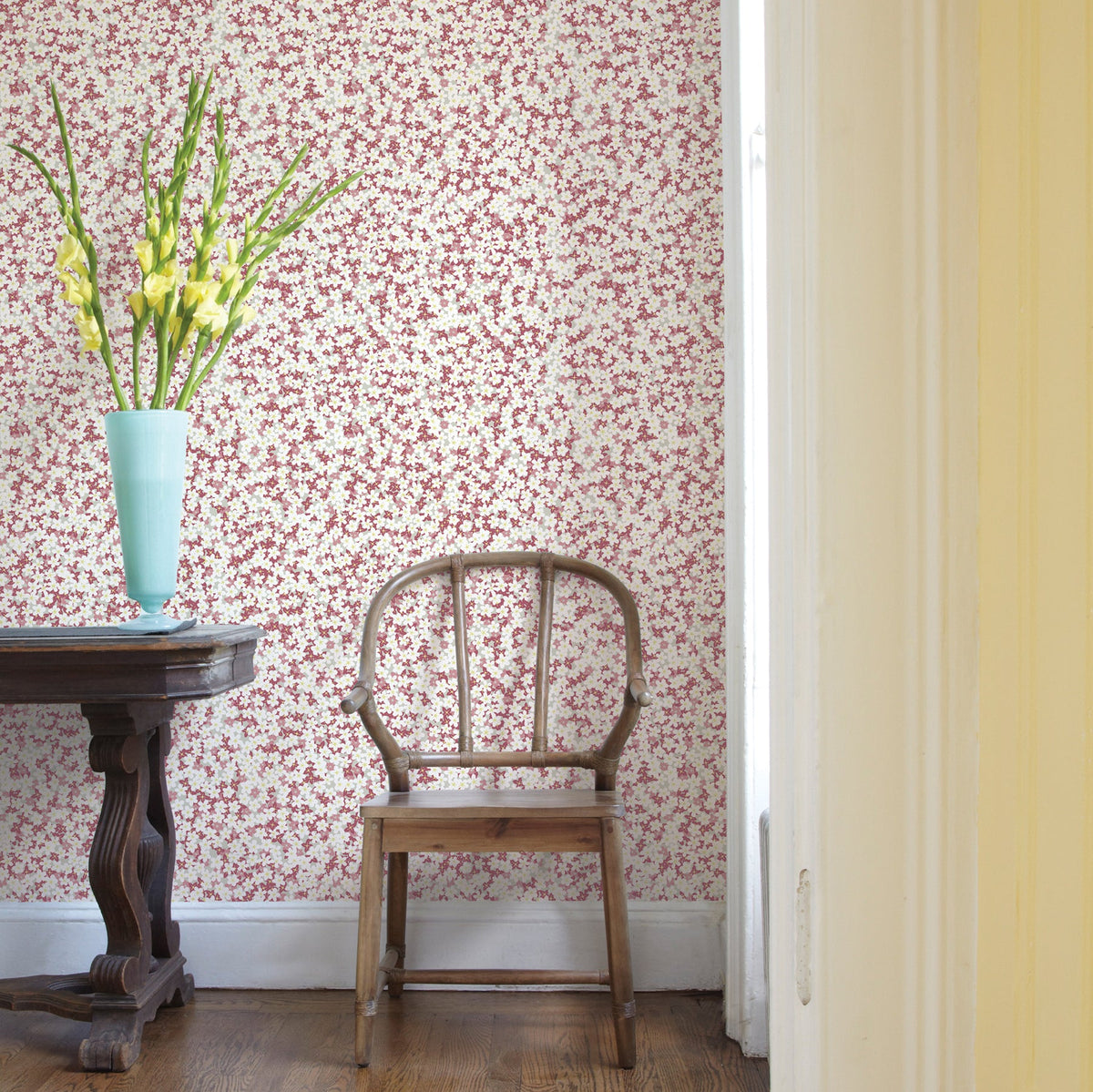 Giverny Miniature Floral Wallpaper