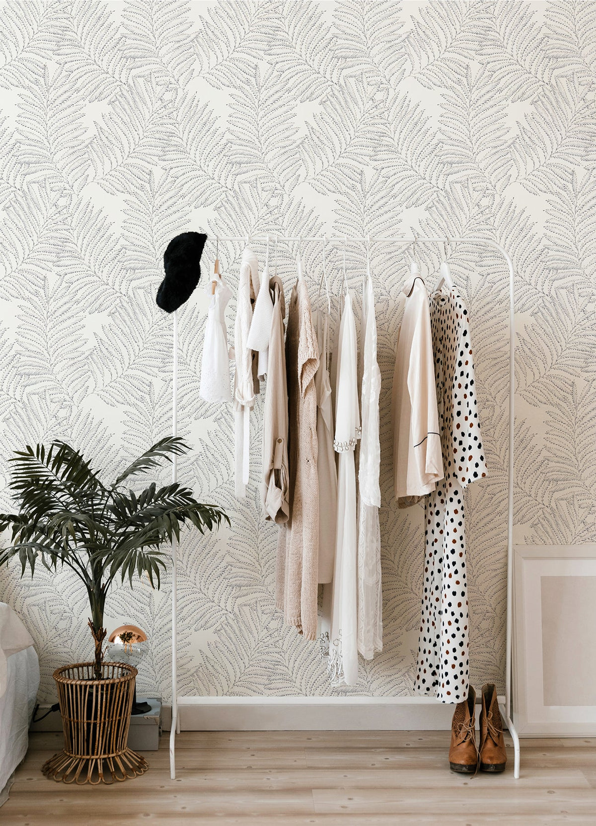 Finnley Inked Fern Wallpaper