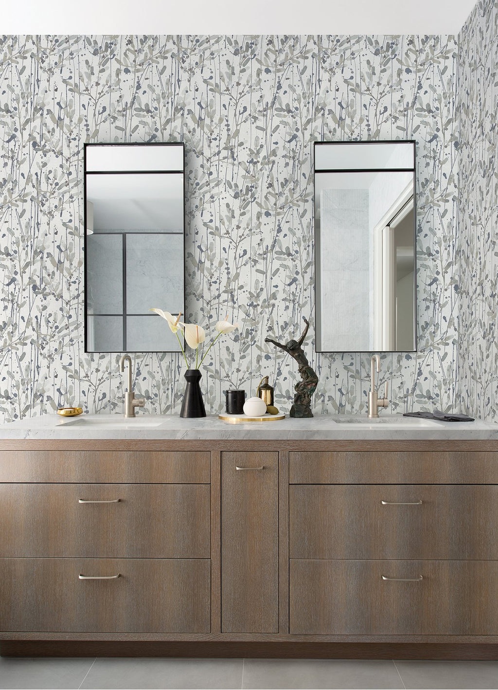 Leandra Floral TrailWallpaper