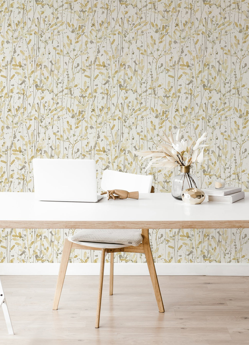 Leandra Floral TrailWallpaper
