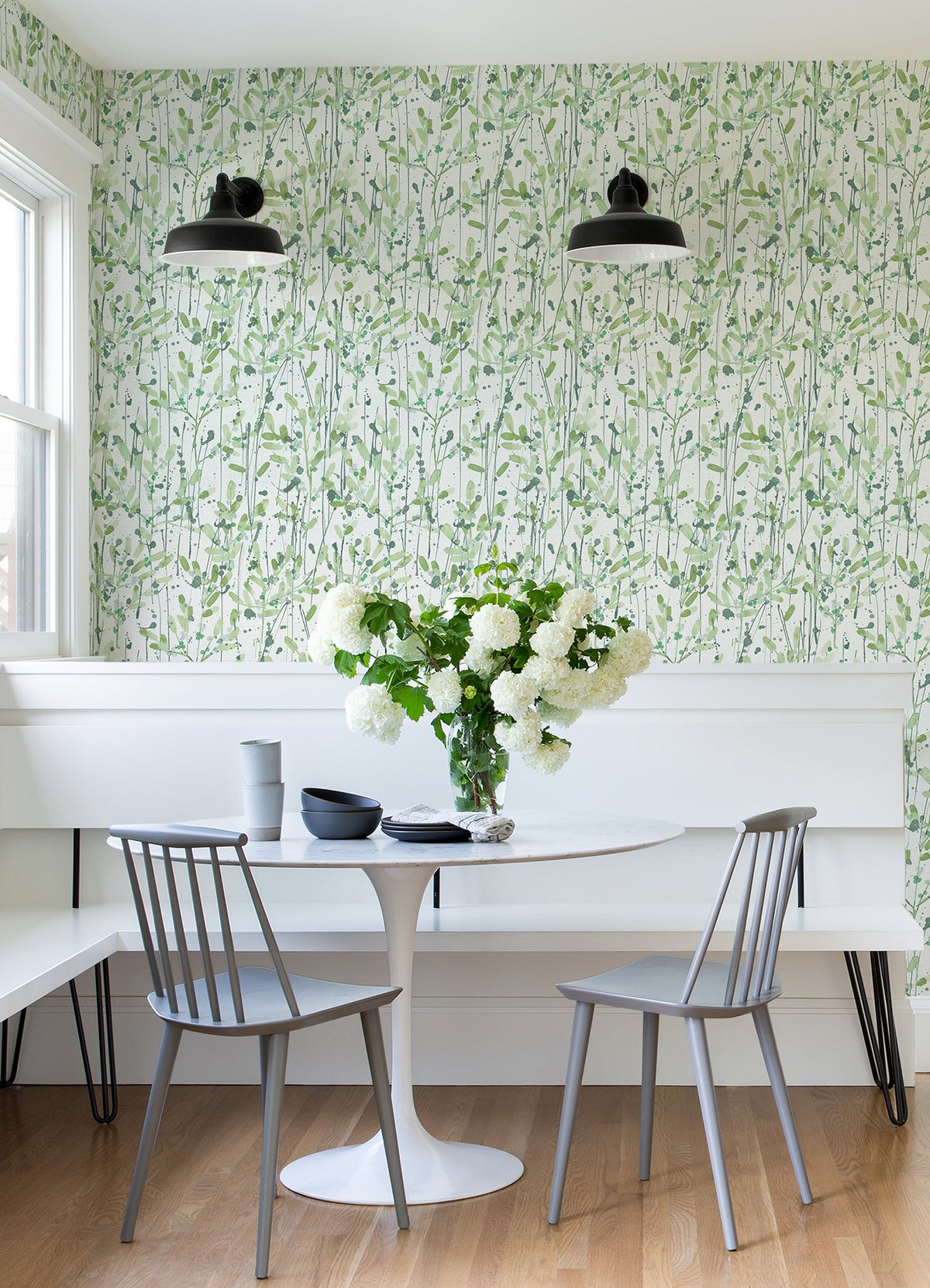 Leandra Floral TrailWallpaper