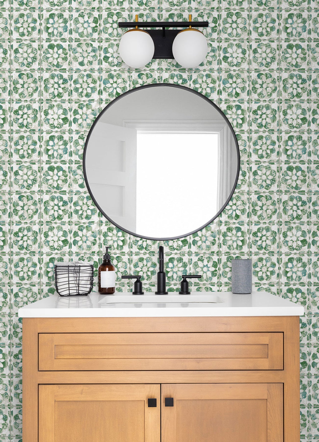 Izeda Floral Floral Tile Wallpaper