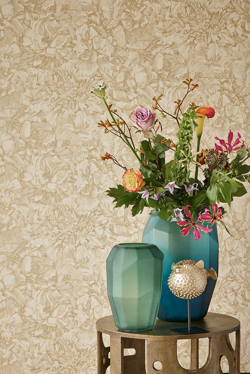 Auguste Floral Wallpaper