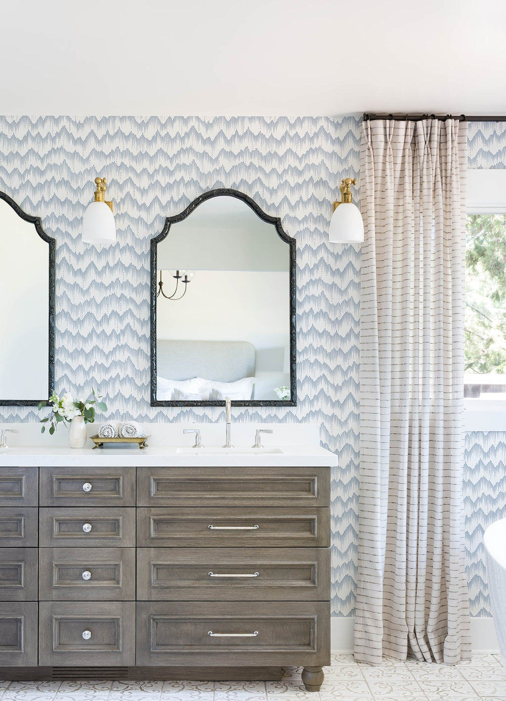 Holmby Brushstroke Zigzag Wallpaper