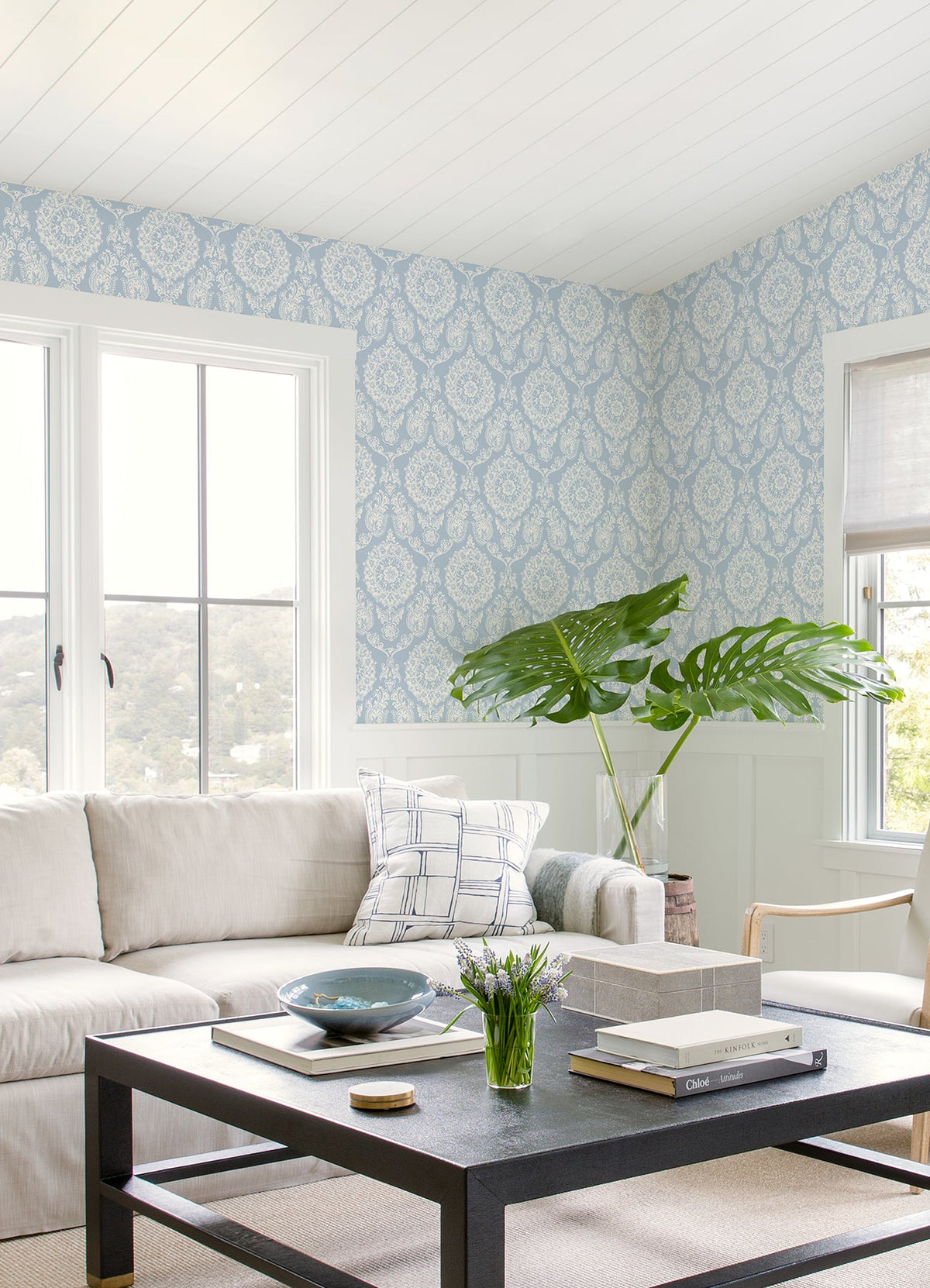 Helm Damask Floral Medallion Wallpaper
