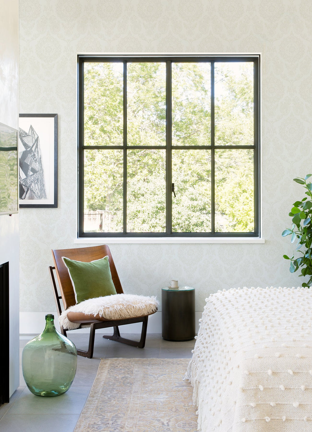 Helm Damask Floral Medallion Wallpaper