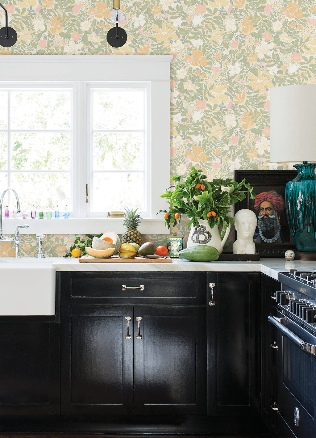 Midsommar Floral Medley Wallpaper