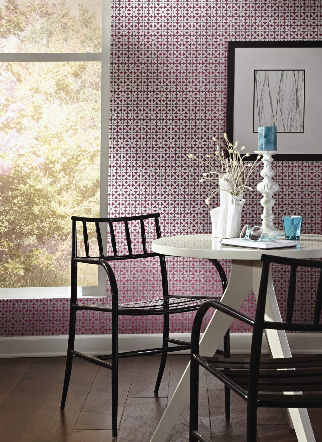 WH2700 hot pink bg.w/silver clover design