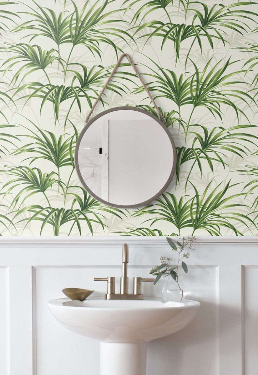 Tropical Palm Leaf - Green and Off-White